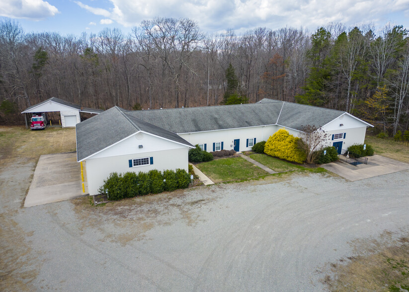 1667 Cartersville Rd, Cartersville, VA for sale - Building Photo - Image 1 of 1