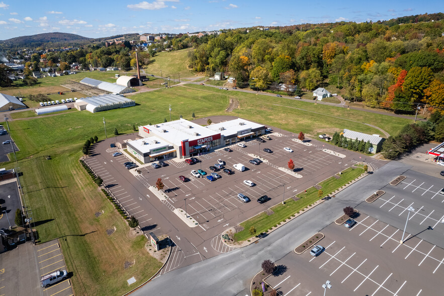 1005 Scott Town Plz, Bloomsburg, PA for sale - Building Photo - Image 1 of 1