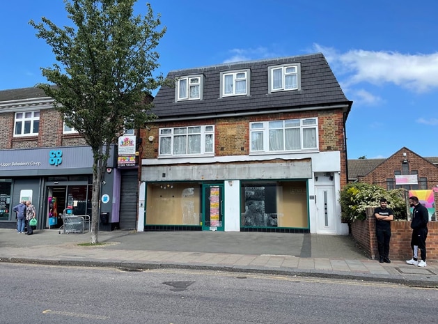 52-54 Nuxley Rd, Belvedere to rent Building Photo- Image 1 of 1