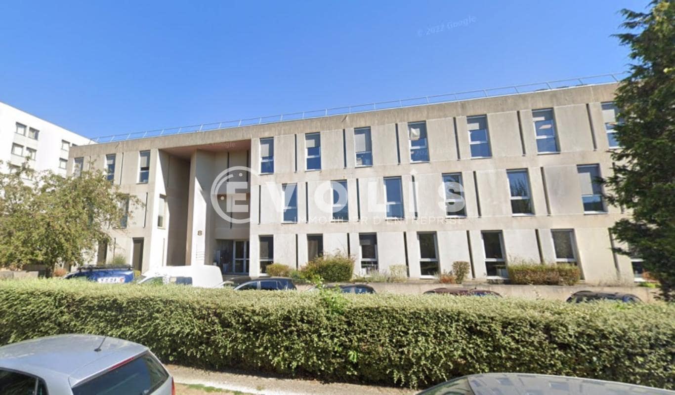 8-10 Rue Des Frères Caudron, Vélizy-Villacoublay to rent Building Photo- Image 1 of 2