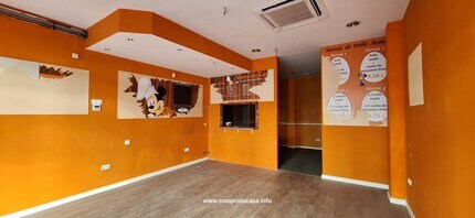 Retail in Segovia, Segovia to rent Interior Photo- Image 2 of 13