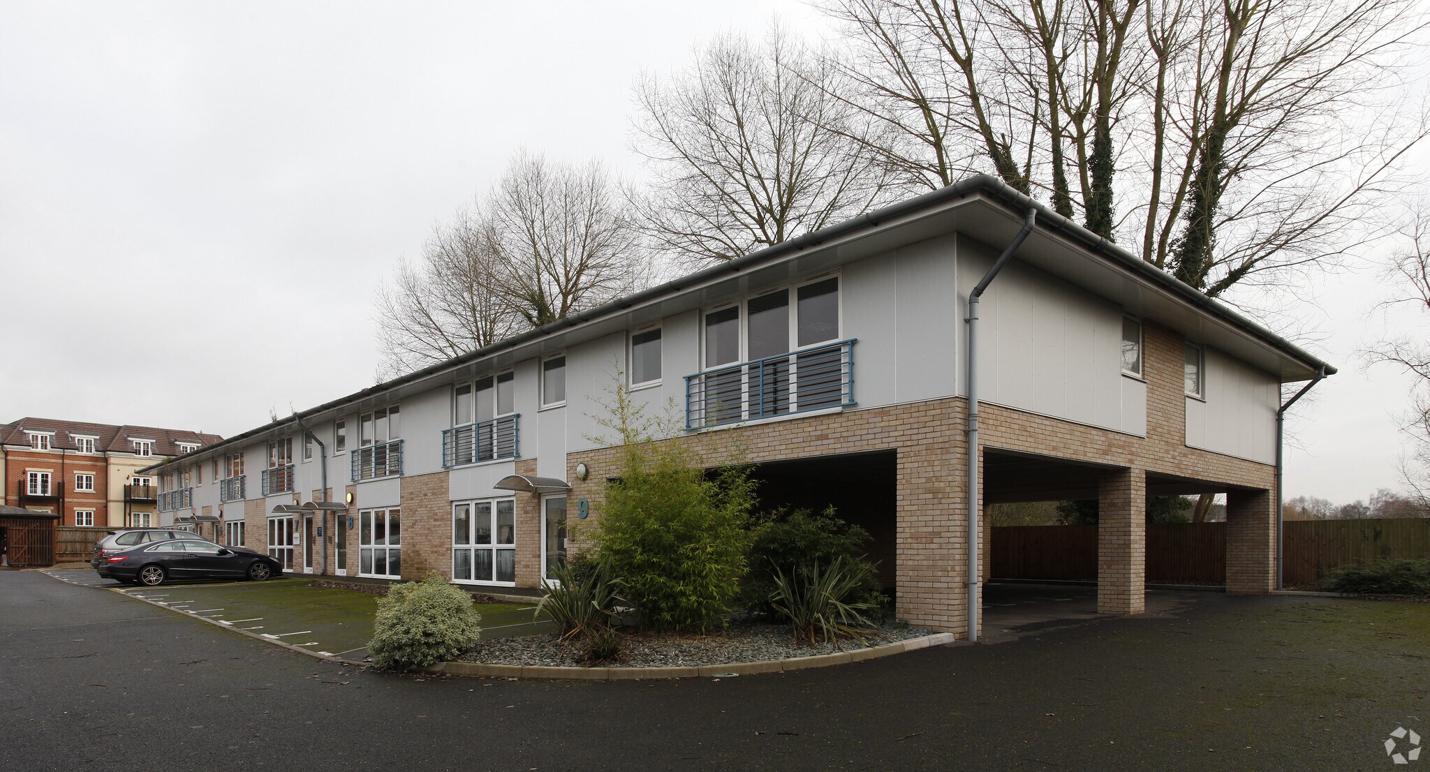 Primrose Hl, Kings Langley for sale Primary Photo- Image 1 of 1