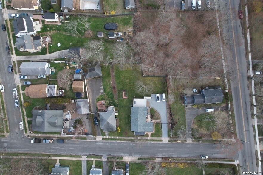 450 Main St, Greenport, NY for sale - Aerial - Image 2 of 4