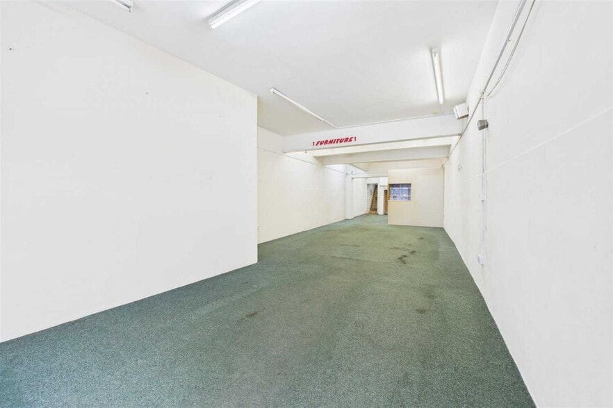 4 New Rd, Bridgwater for sale - Interior Photo - Image 3 of 13