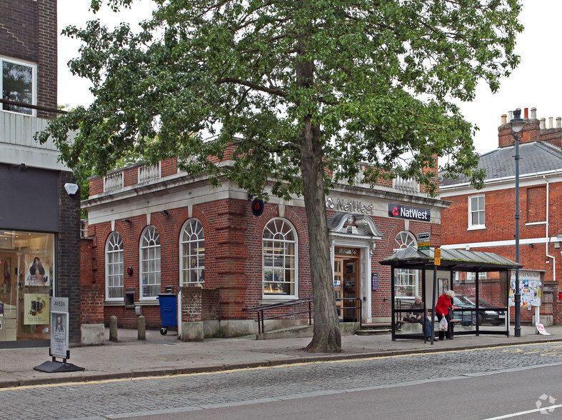 199 High St, Berkhamsted for rent - Building Photo - Image 2 of 3