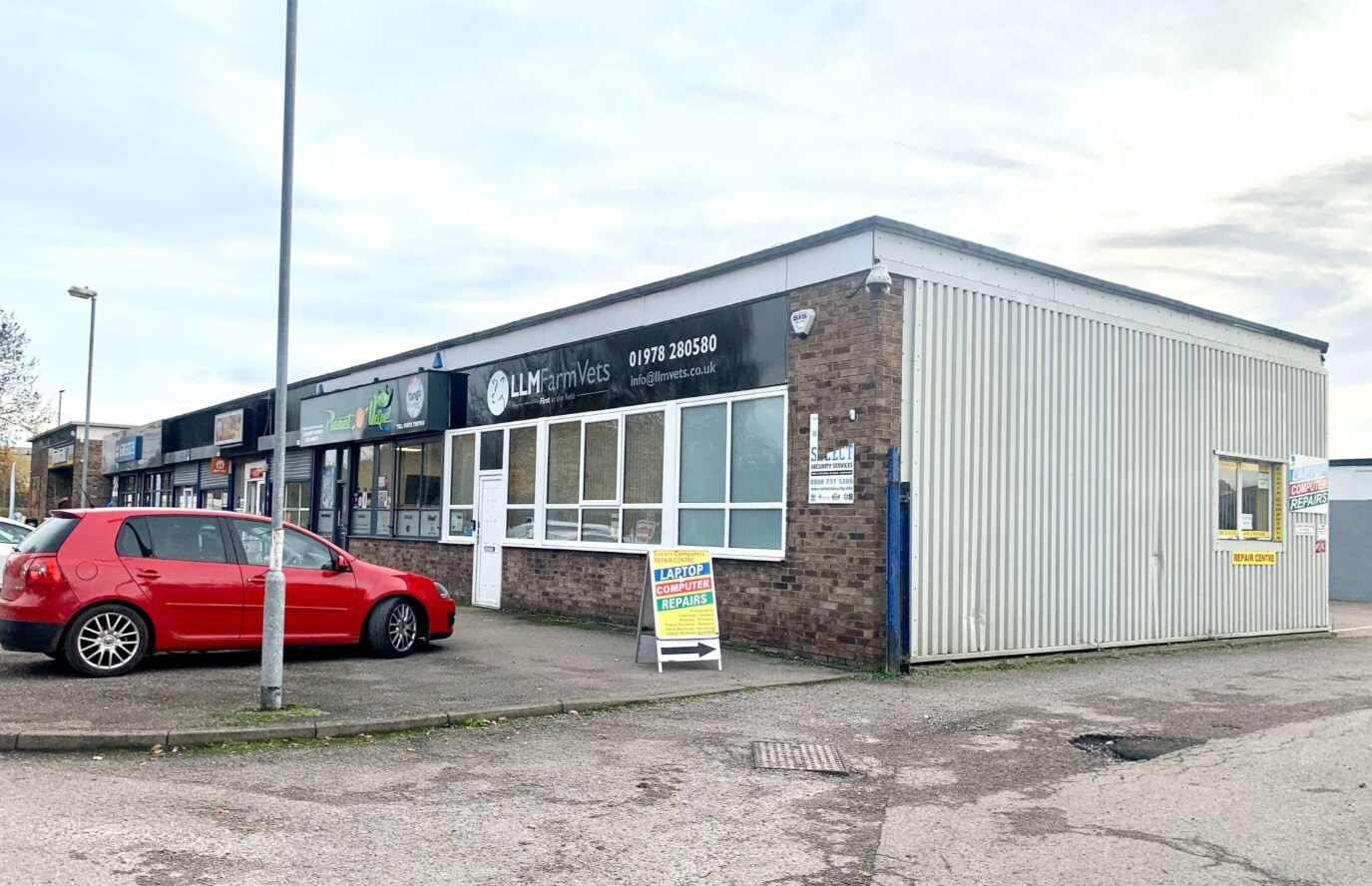 Wrexham Industrial Estate, Wrexham for sale Building Photo- Image 1 of 1