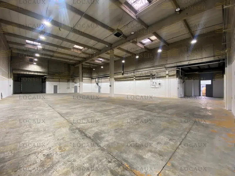 Light Industrial in Sarcelles to rent Interior Photo- Image 1 of 7