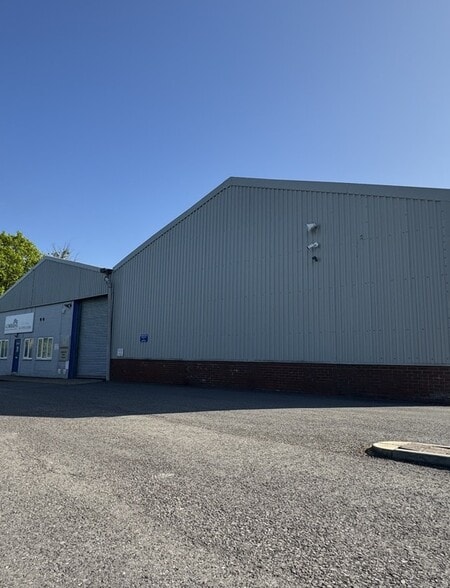 London Rd, Pulborough to rent - Building Photo - Image 3 of 9