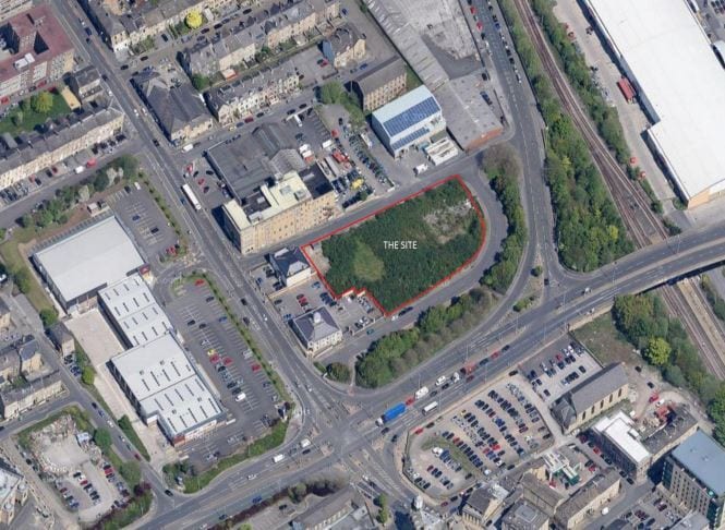 44 Trafalgar Shr, Bradford for sale Primary Photo- Image 1 of 1