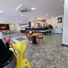 Retail in Barcelona, Barcelona to rent Interior Photo- Image 2 of 4