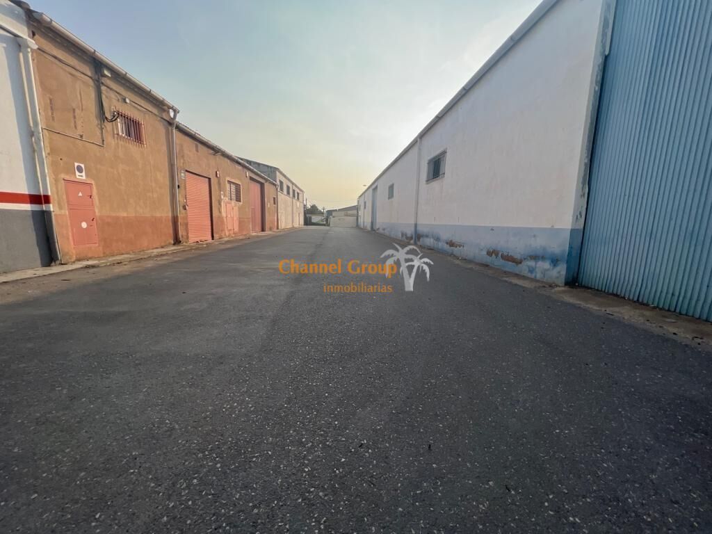Industrial in La Hoya for sale Building Photo- Image 1 of 17