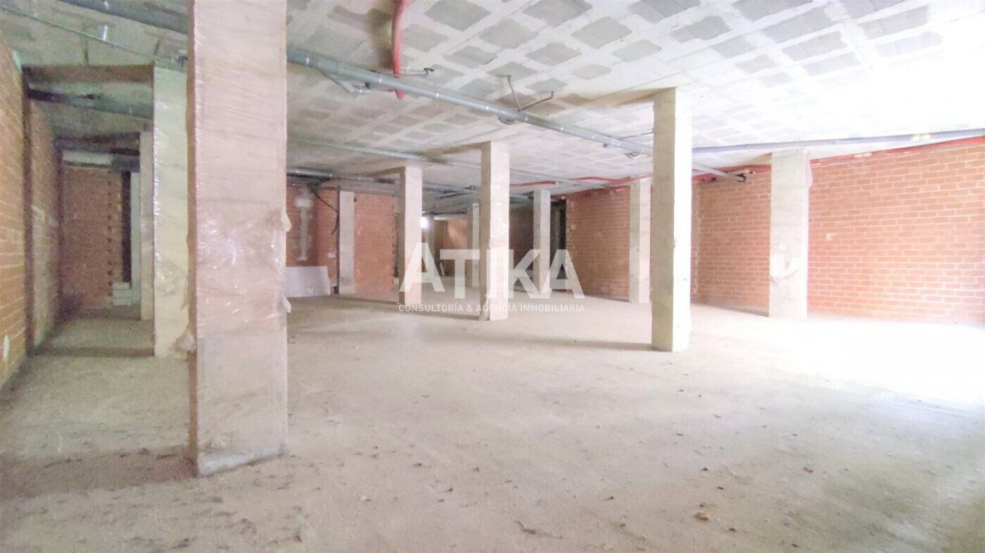 Retail in Ontinyent, Valencia to rent Interior Photo- Image 1 of 6