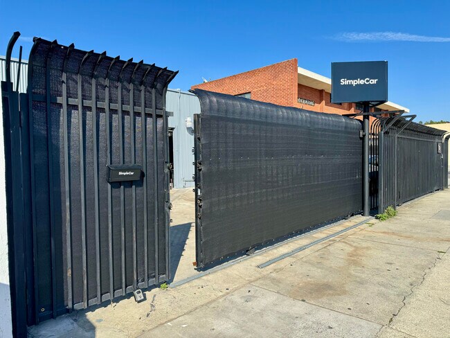 More details for 3121 W Jefferson Blvd, Los Angeles, CA - Light Industrial to Rent