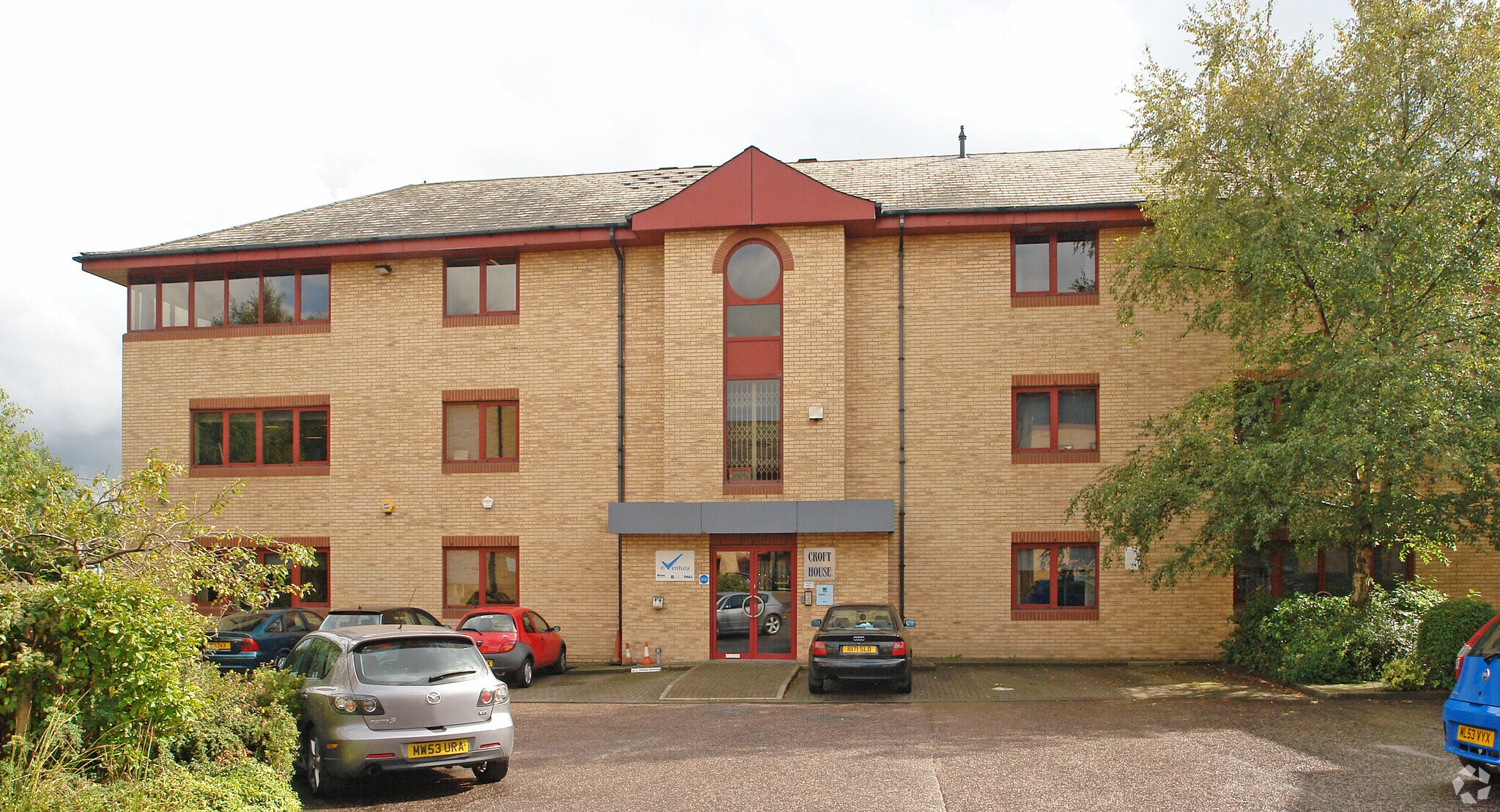 St Georges Sq, Bolton for sale Primary Photo- Image 1 of 1