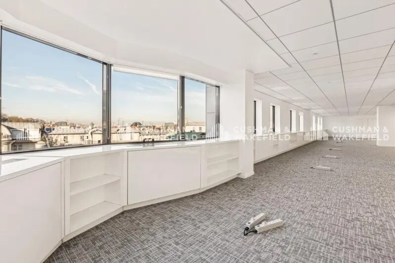 Office in Sèvres to rent - Building Photo - Image 3 of 29