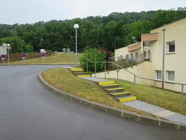 Retail in Longwy for sale - Building Photo - Image 3 of 9