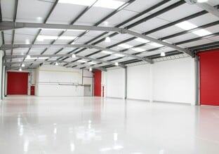 Deadbrook Ln, Aldershot to rent Interior Photo- Image 1 of 4