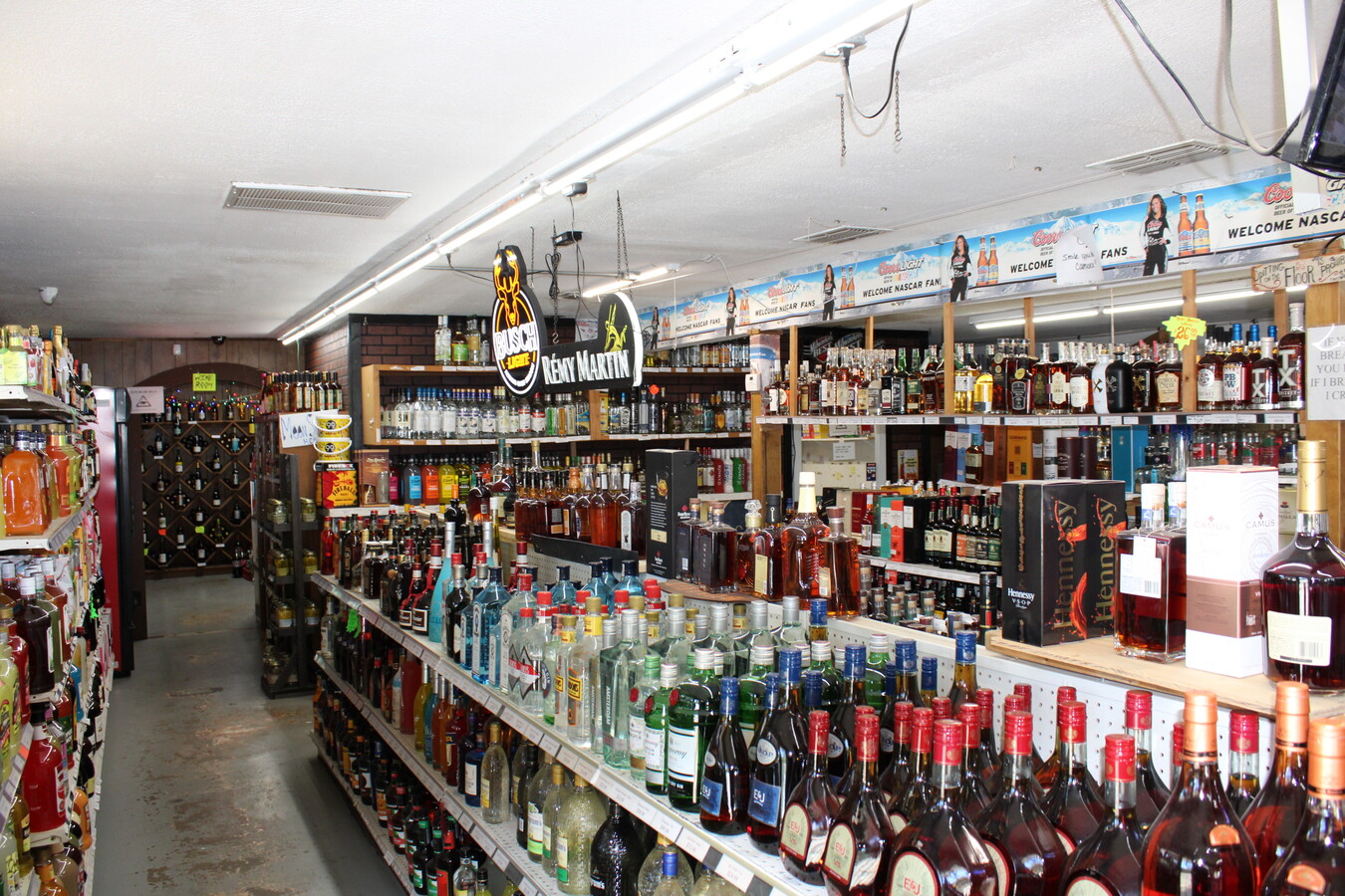 403 S Main St, Winona 75792 Liquor & Package Store For Sale Winona TX