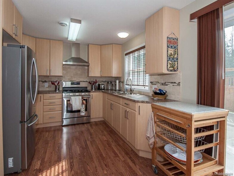 2430 Alberni Hwy, Coombs V0R 1M0 Land for Sale UK