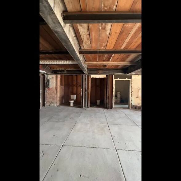 125 S Waco St, Hillsboro, TX for rent - Commercial Listing Video - Image 2 of 41