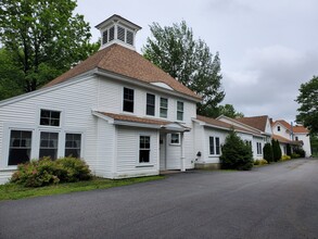 270 Maine Ave, Farmingdale, ME for sale Building Photo- Image 1 of 1