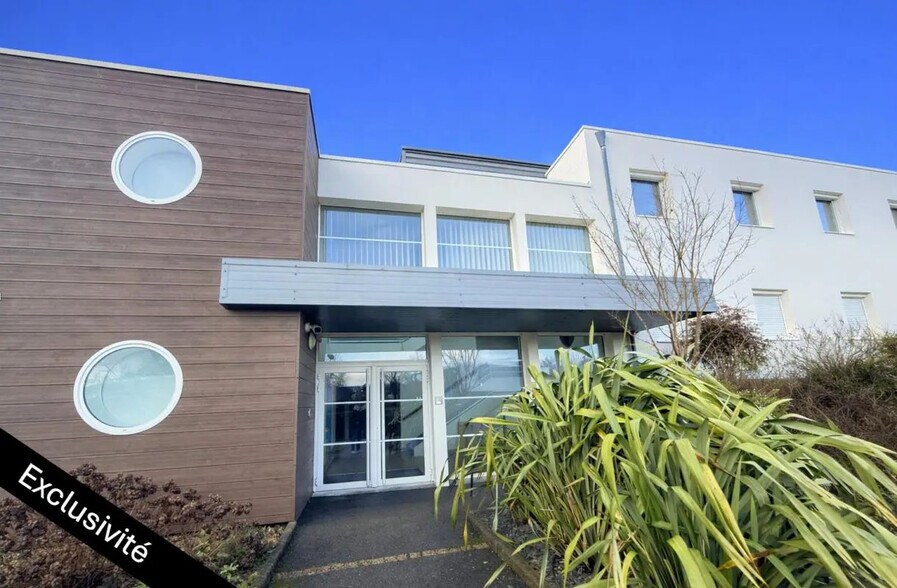 Office in Vannes for sale - Building Photo - Image 3 of 4