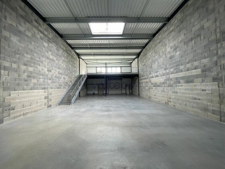 Rue Des Prades, Montauban for sale - Building Photo - Image 1 of 6