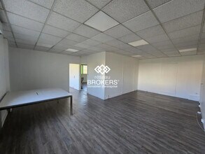 5 Rue Descartes, Domont to rent Interior Photo- Image 2 of 4