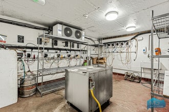 Crooked Mile, Waltham Abbey to rent Interior Photo- Image 2 of 5