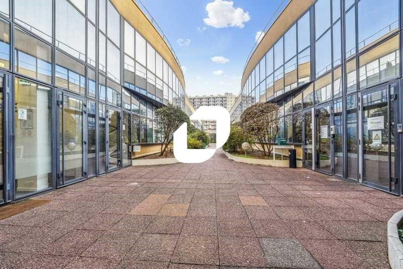 Light Industrial in Vanves to rent - Building Photo - Image 2 of 26
