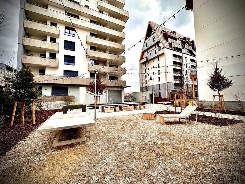 Office in Strasbourg to rent - Building Photo - Image 3 of 10