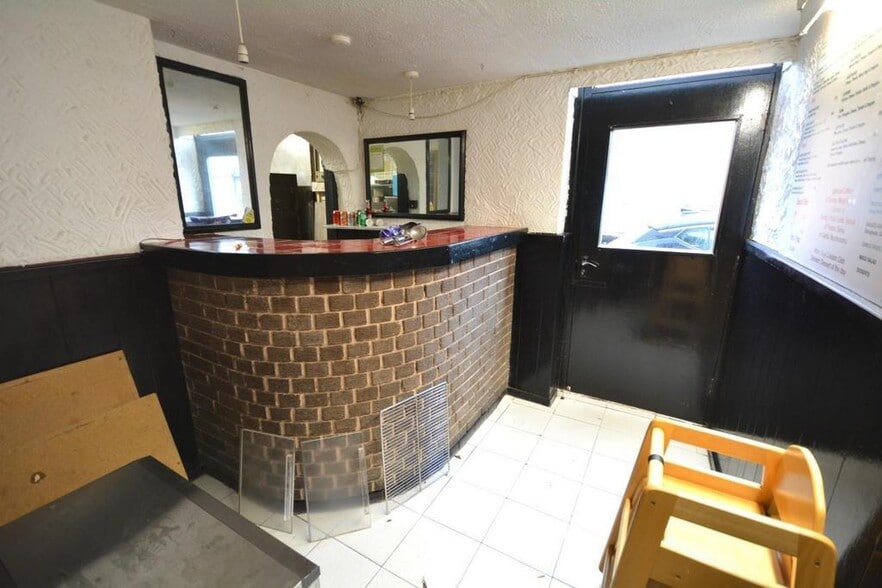 36 Cockton Hill Rd, Bishop Auckland to rent - Building Photo - Image 3 of 9