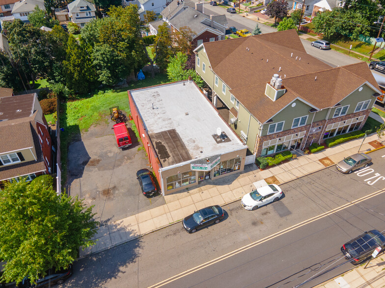 509 Stuyvesant Ave, Lyndhurst, NJ for sale - Primary Photo - Image 1 of 1