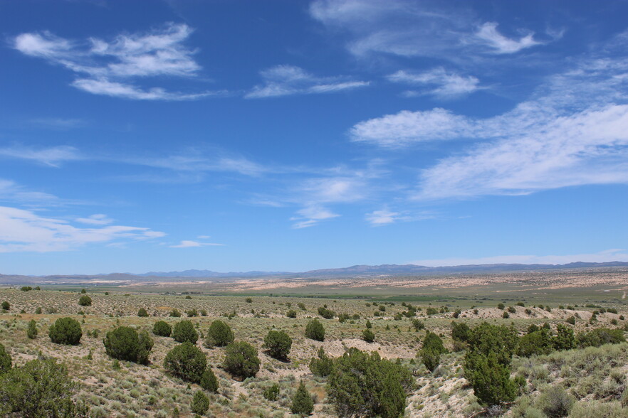 1234 Skyline, Caliente, NV for sale - Primary Photo - Image 1 of 3