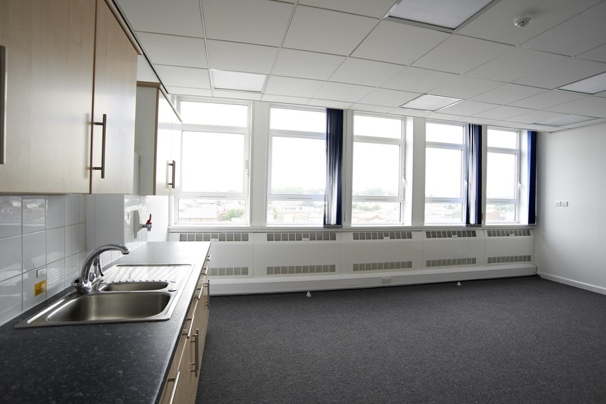Park St, Walsall to rent - Interior Photo - Image 3 of 7
