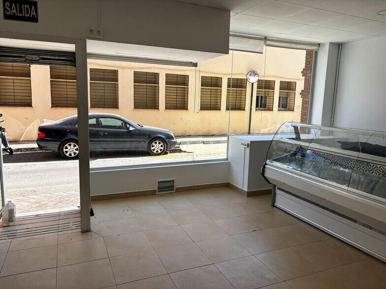Calle Torre Quebrada, Granada, Granada for sale - Interior Photo - Image 3 of 24