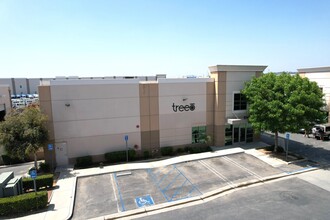 5162 Western Way, Perris, CA for rent Building Photo- Image 1 of 7