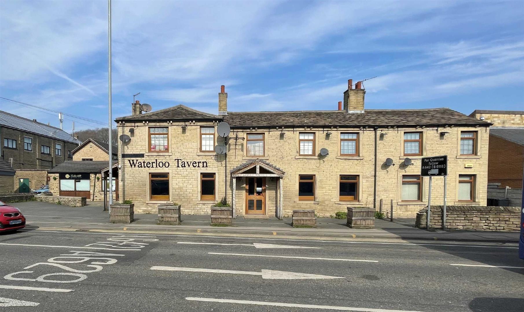 609 Wakefield Rd, Huddersfield for sale Primary Photo- Image 1 of 1