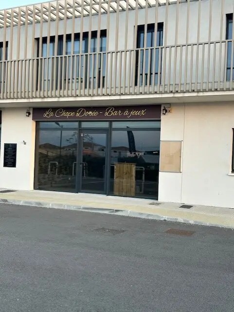 Location Commerce 67 m² - Photo 1