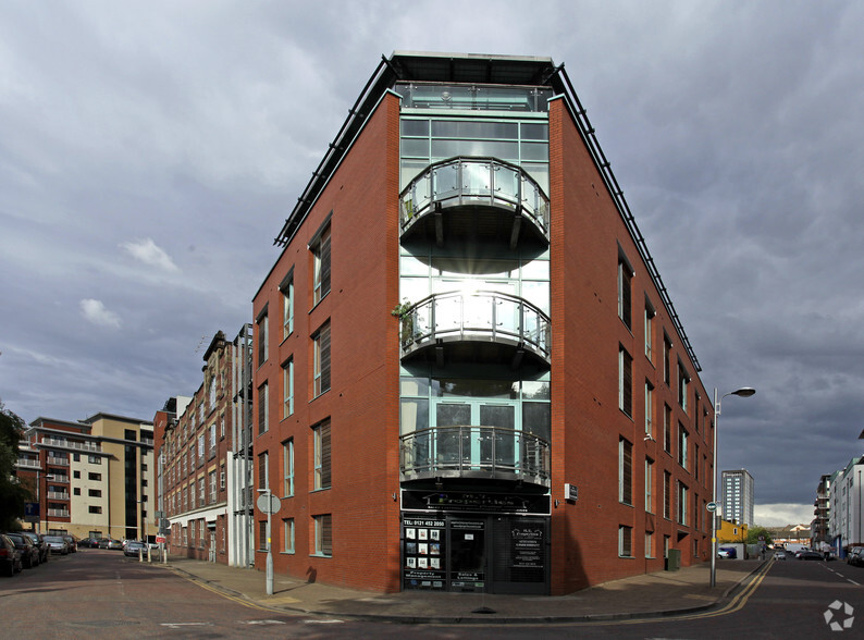 Canal Sq, Birmingham for rent - Building Photo - Image 2 of 5