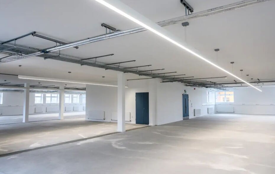 Annick Rd, Irvine to rent - Interior Photo - Image 3 of 25