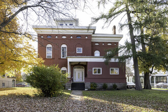 140 East Ave, Lockport, NY for sale Primary Photo- Image 1 of 1