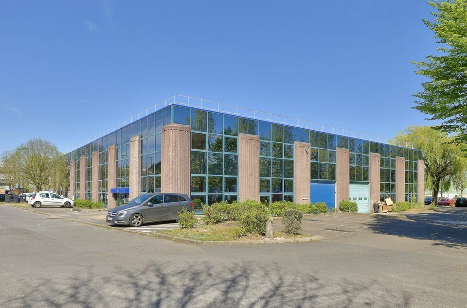 7 Avenue Des Freres Lumiere, Villiers-sur-Marne to rent Building Photo- Image 1 of 9