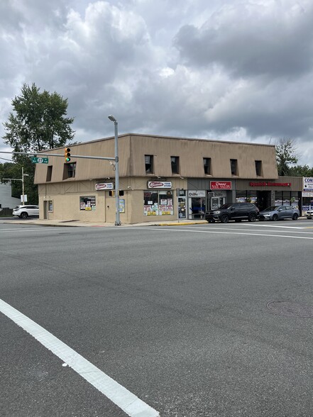 978 Saint Georges Ave, Rahway, NJ for sale - Building Photo - Image 1 of 6