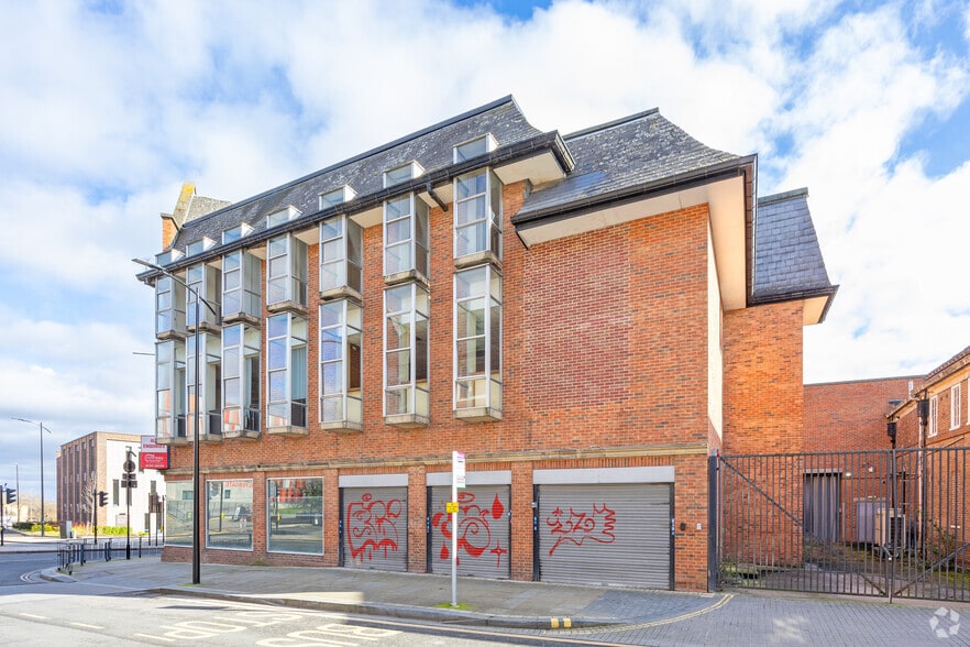 Elder Way, Chesterfield to rent - Building Photo - Image 3 of 3