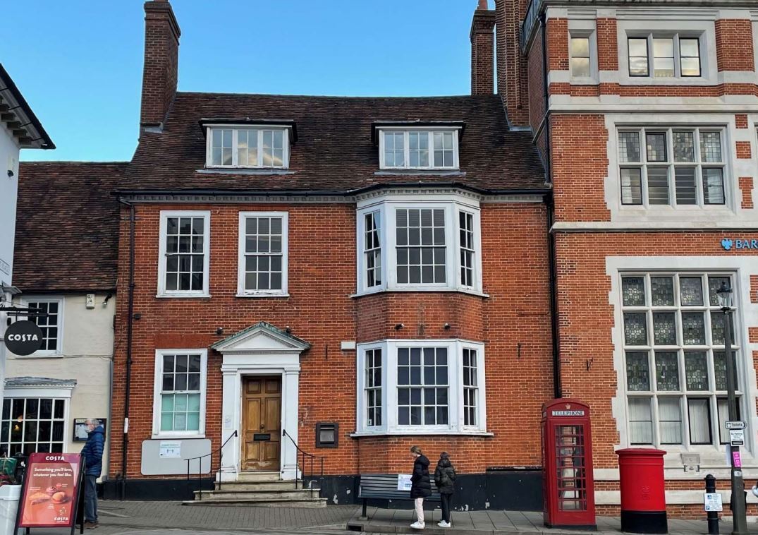 10 Market Pl, Saffron Walden for sale Primary Photo- Image 1 of 1