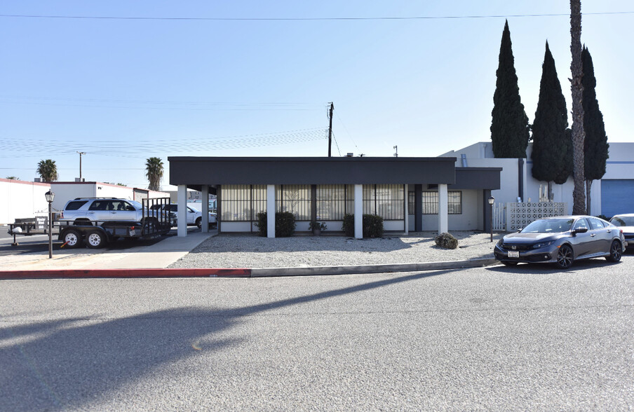 1010 E Elm Ave, Fullerton, CA for rent - Building Photo - Image 1 of 7