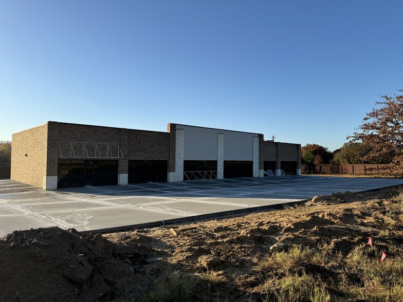 13006 Farm to Market 730 Rd, Azle, TX for rent - Primary Photo - Image 1 of 5