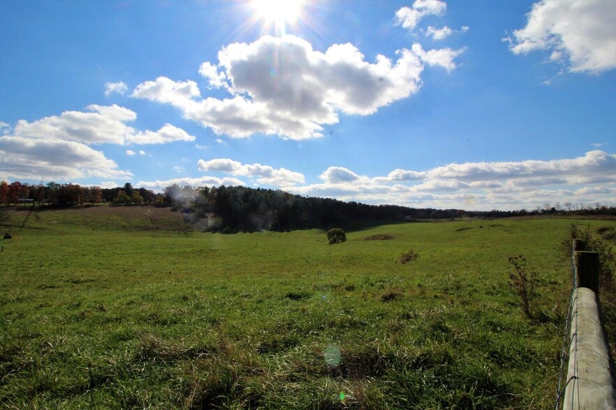 Maple Carriage Road, Lewisburg, WV for sale - Primary Photo - Image 1 of 1