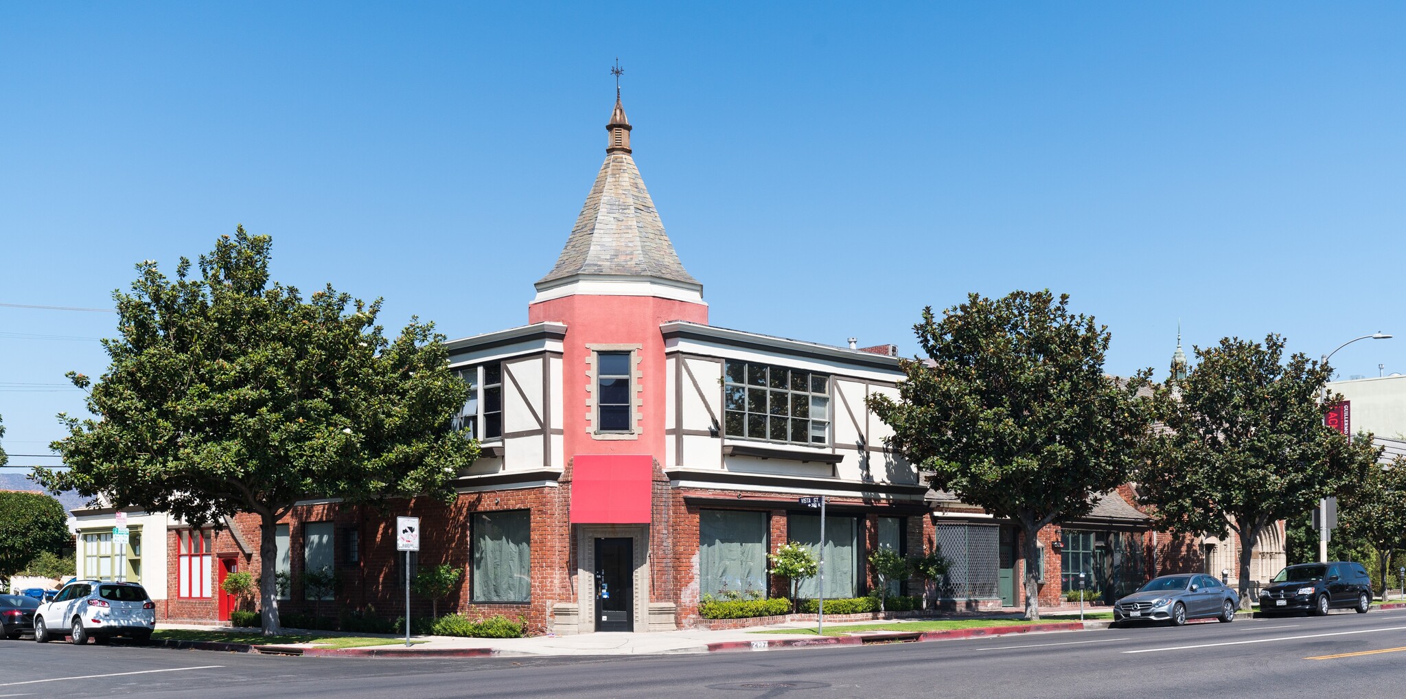 7415-7427 Beverly Blvd, Los Angeles, CA to rent Building Photo- Image 1 of 3